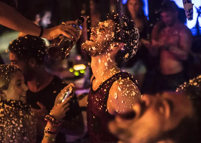 Che Playa &BarHostal